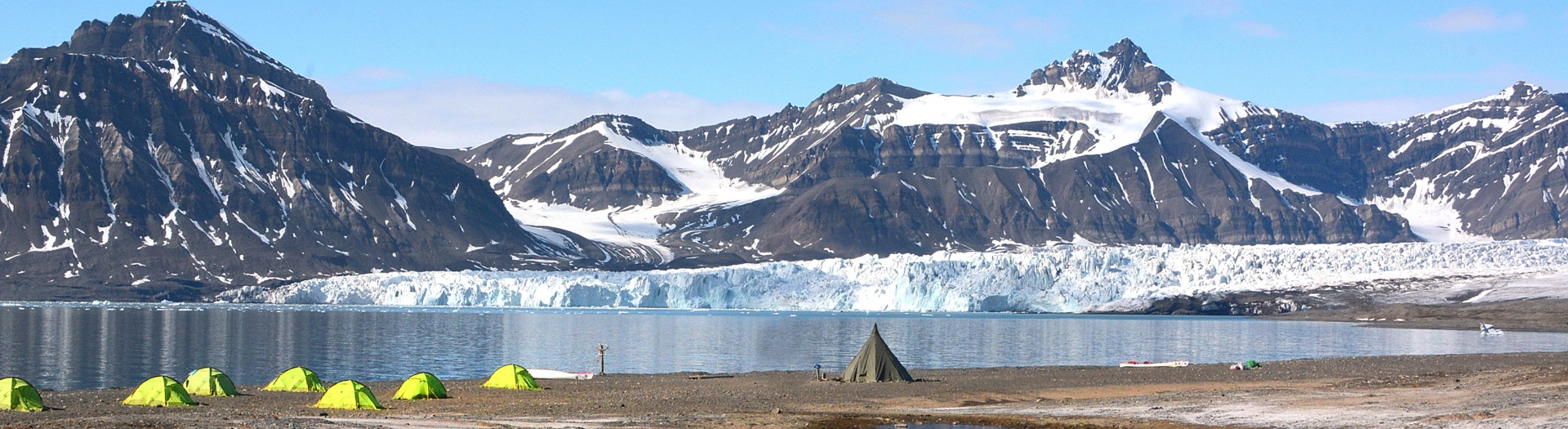 Svea Glacier Basecamp